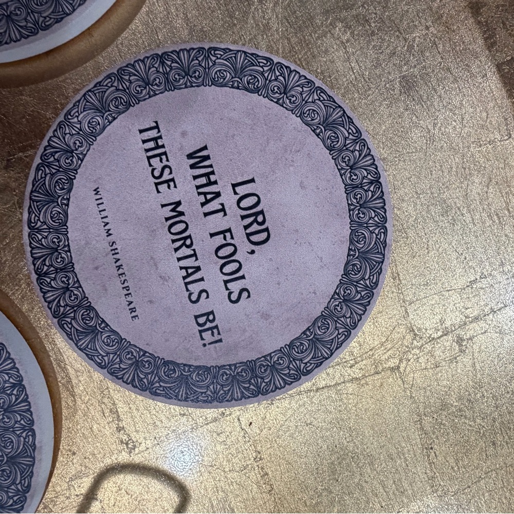 Decorative Coaster Set with Holder with Shakespeare quotes - Picture 5 of 8